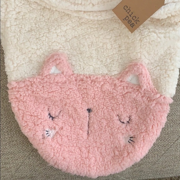 Swaddle - Picture 2 of 3